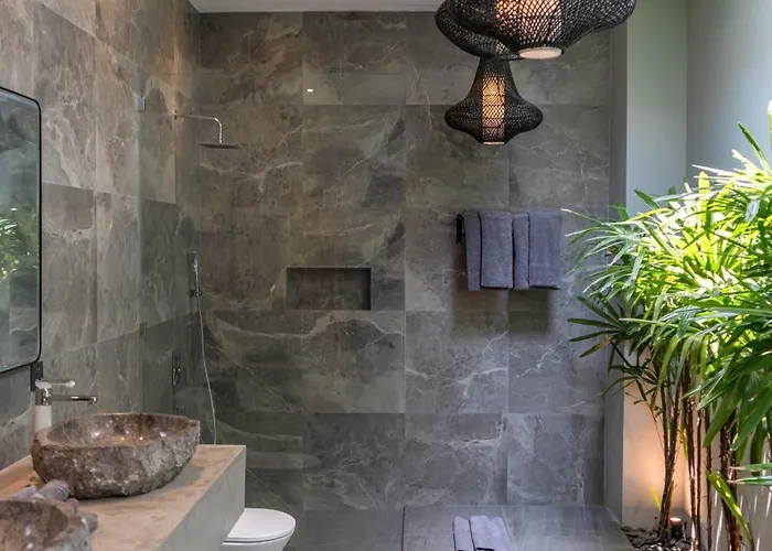 Koya : Luxurious And Modern 3br In Seminyak! * 塞米亚克