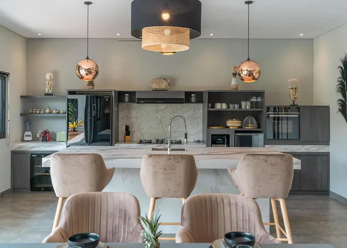 Koya : Luxurious And Modern 3br In Seminyak! * 塞米亚克