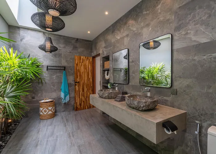 Koya : Luxurious And Modern 3br In Seminyak! *